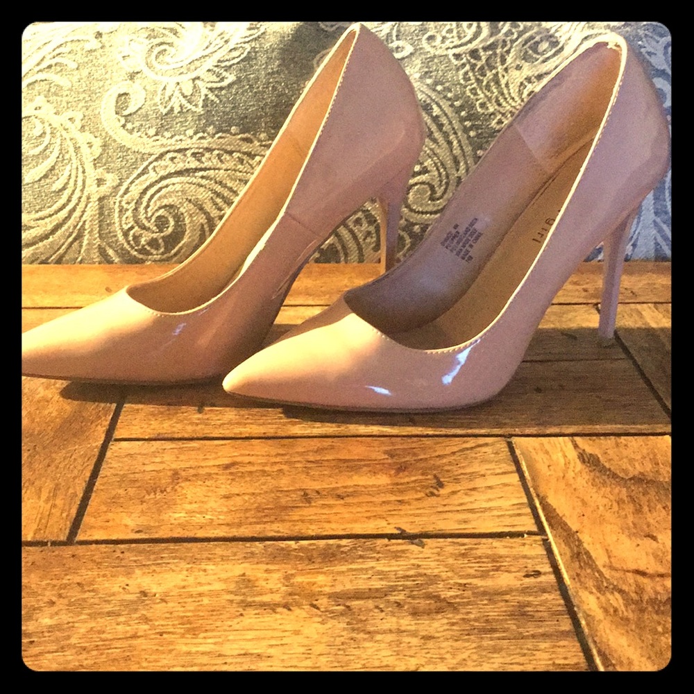 Steve Madden size 8M Soft Pink Heels